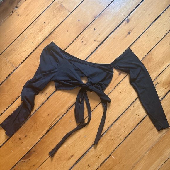 Black One-Shoulder Wrap Crop Top - Picture 3 of 3